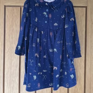 Blue dress, 9-10.